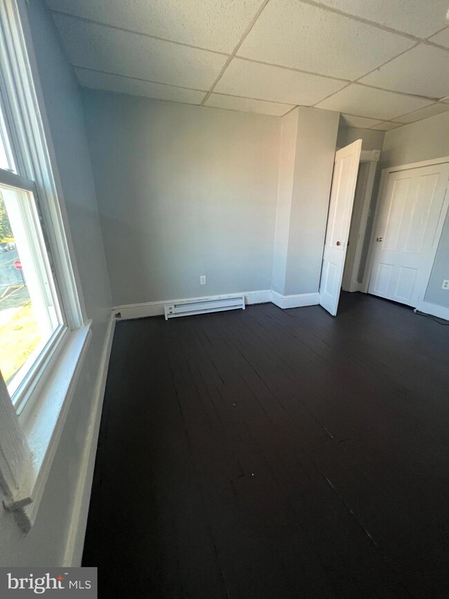 202 S Samuel St unit 205, Charles Town, WV 25414 - photo 7