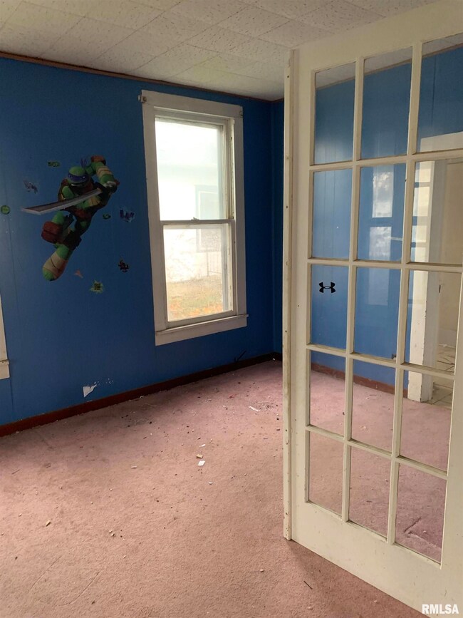 411 S Kickapoo St, Lincoln, IL 62656 - photo 4