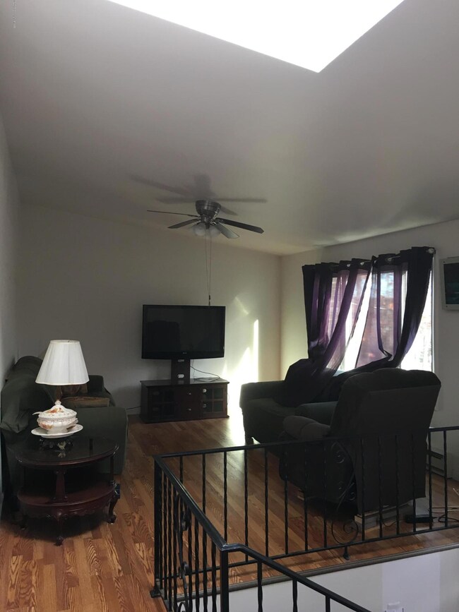 217 Mohican Rd, Canadensis, PA 18325 - photo 3