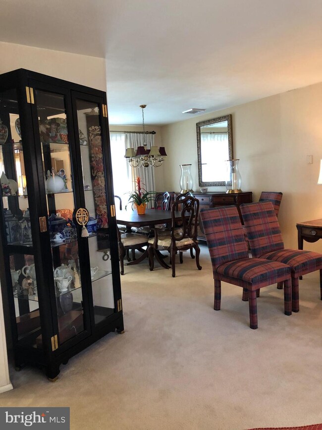 9 Hedgerow Dr, Morrisville, PA 19067 - photo 7