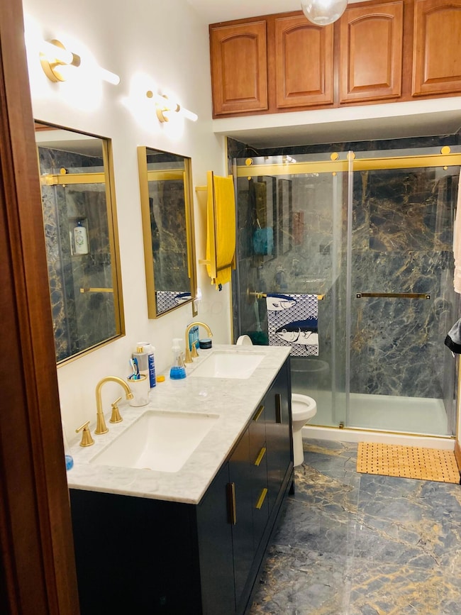 6) 63998-68e6ccf6bfa75