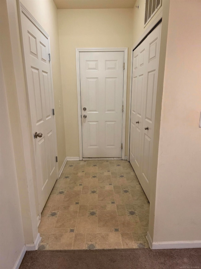 23680 Northstone Village Dr, Taylor, MI 48180 - photo 5