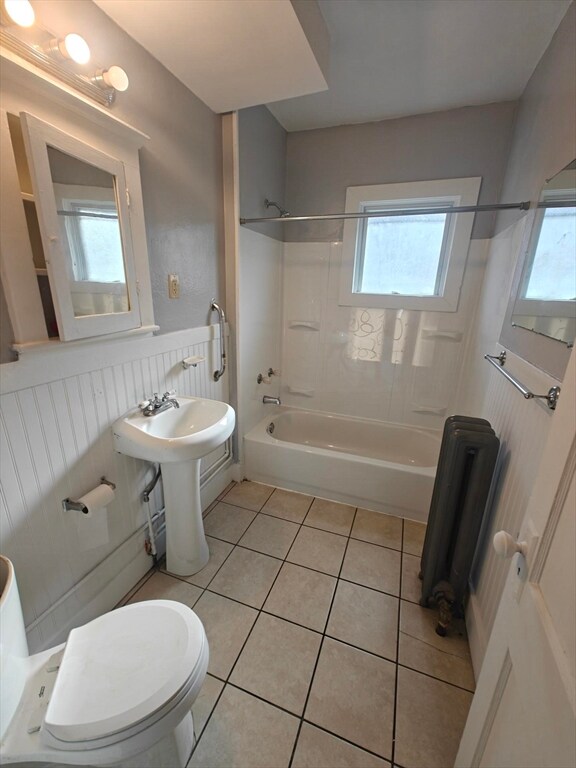 57-59 Lester St unit 2, Springfield, MA 01108 - photo 3