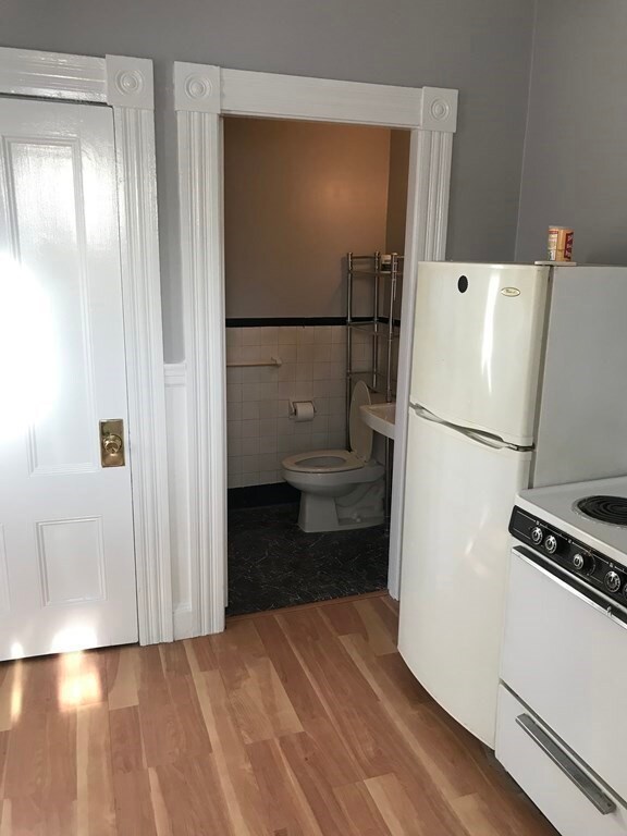 29 Conant St unit 1, Danvers, MA 01923 - photo 4