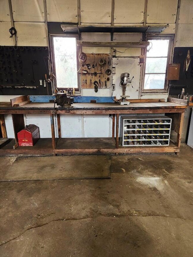 961 Stitt Ln, Mio, MI 48647 - photo 5