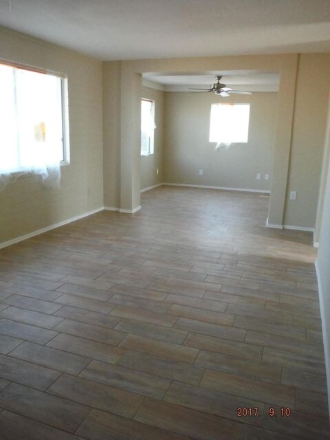 3022 N 46th Dr, Phoenix, AZ 85031 - photo 6