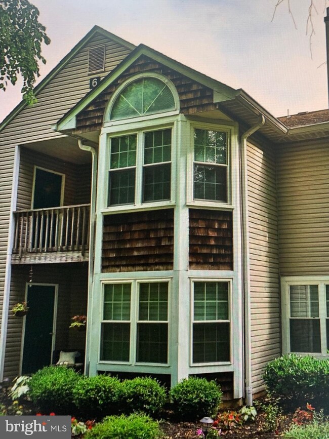 404 Wyncoop Ct unit 2, Southampton, PA 18966 - photo 2