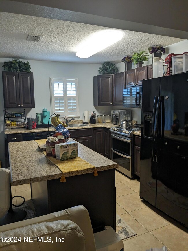 3735 Verde Gardens Cir, Jacksonville, FL 32218 - photo 3