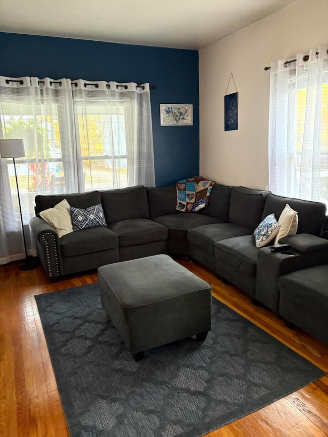 23 Emerald Ave, Battle Creek, MI 49037 - photo 2