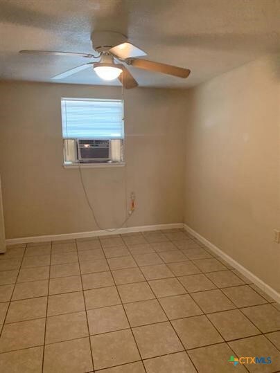 1005 Hackberry St unit A, San Marcos, TX 78666 - photo 4