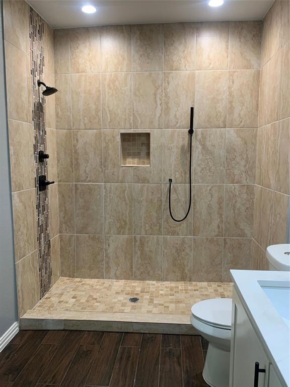 705 S Howeth St, Gainesville, TX 76240 - photo 5