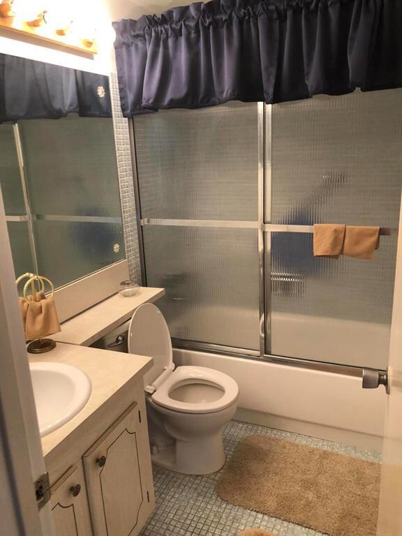 67 Norwich C, West Palm Beach, FL 33417 - photo 7