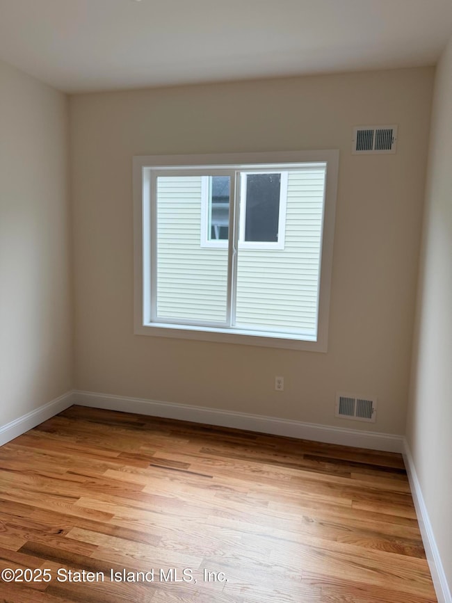 102 Lovelace Ave unit 2fl, Staten Island, NY 10312 - photo 5