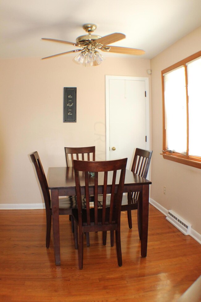 DiningRoom