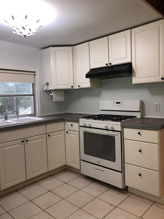 94 Holiday Dr, West Wareham, MA 02576 - photo 6