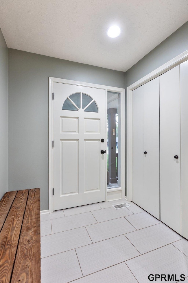 1625 N 214th St, Elkhorn, NE 68022 - photo 3