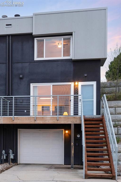 View of front facade with a garage