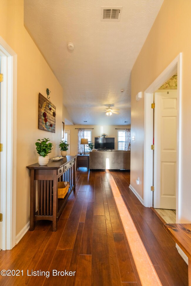 7309 Quindero Run Rd, Louisville, KY 40228 - photo 3