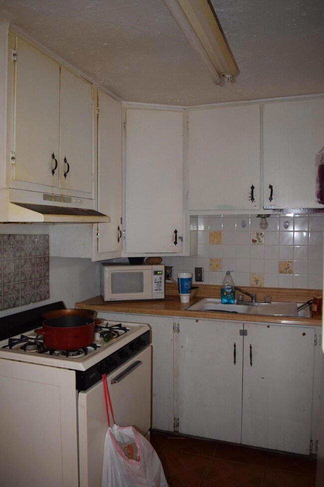 601 Lafayette Dr, El Paso, TX 79915 - photo 4