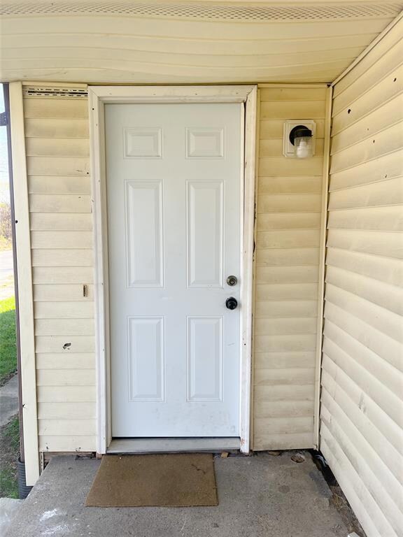 1001 W 1st St, Muncie, IN 47305 - photo 3