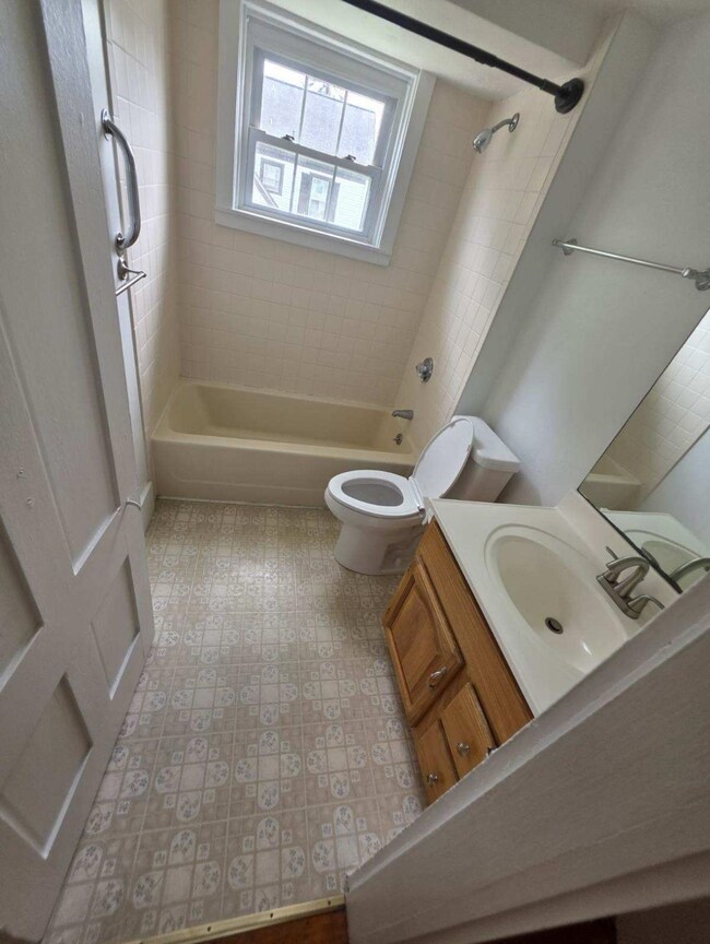 12 Union St, Keene, NH 03431 - photo 4