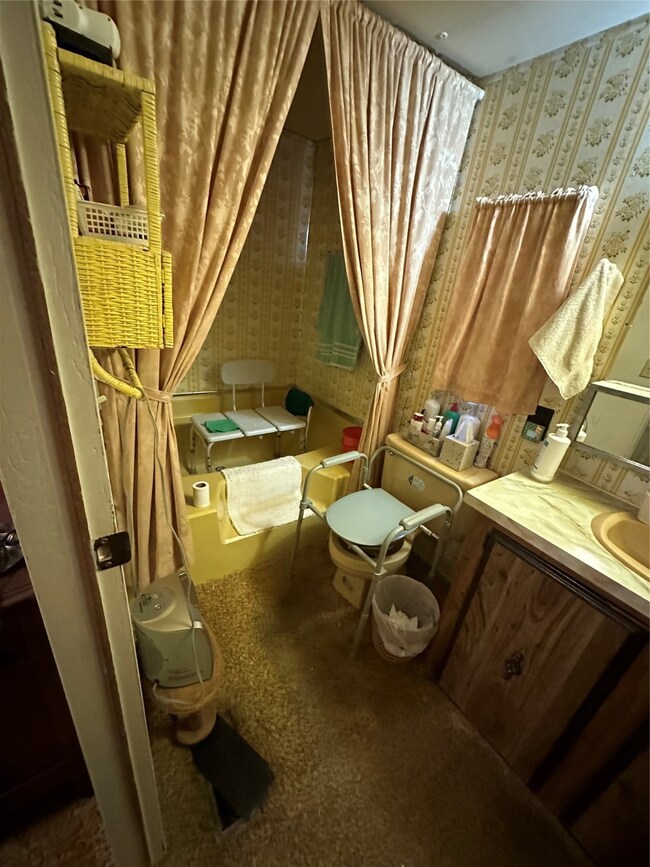 702 San Jacinto St, Rosenberg, TX 77471 - photo 7