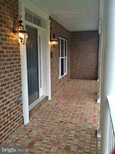 2000 Lake Forest Dr, Upper Marlboro, MD 20774 - photo 3