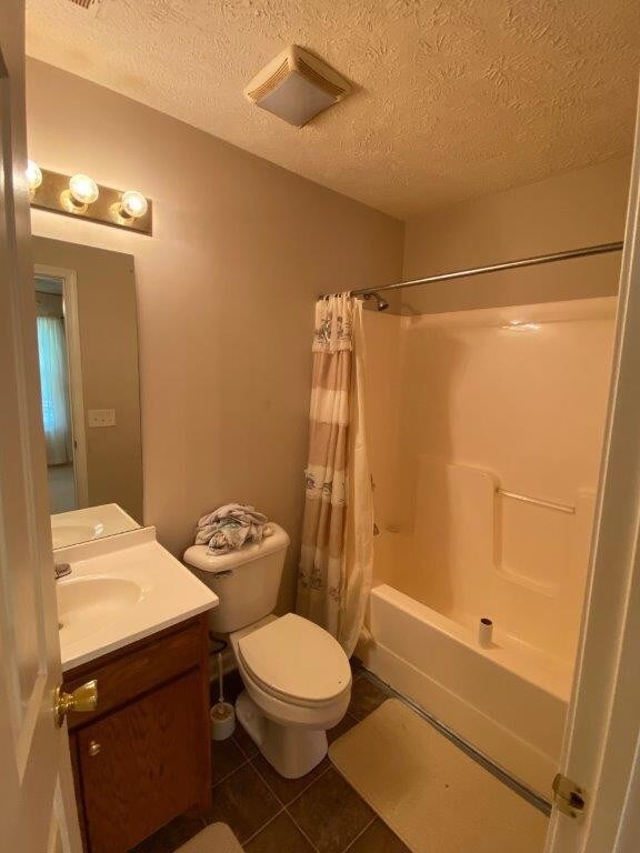 111 Stonefield Cir, Shelbyville, TN 37160 - photo 5