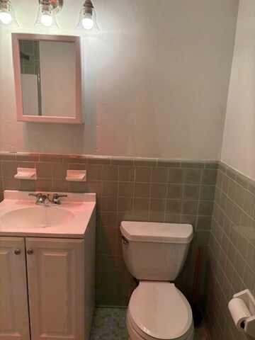 31 Pond St unit 26, Waltham, MA 02451 - photo 2