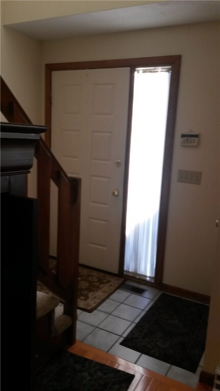 unlisted-address, Cranston, RI 02920 - photo 4