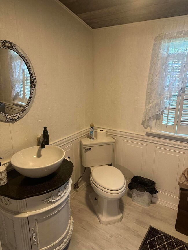 19 Pine St, East Millinocket, ME 04430 - photo 7