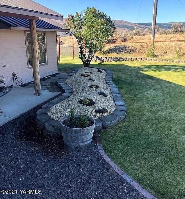 Front Yard - 2