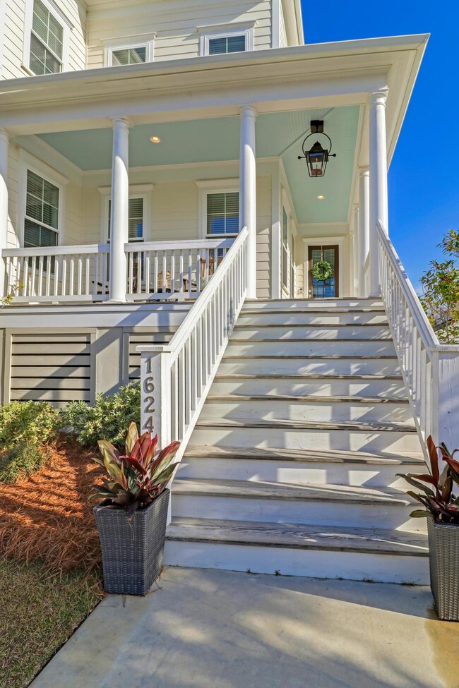 1624 Oak Leaf St, Daniel Island, SC 29492 - photo 3
