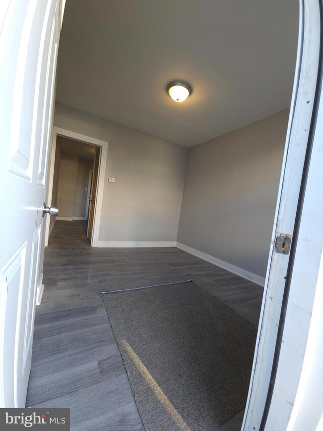 1040 Birch St, Reading, PA 19604 - photo 3