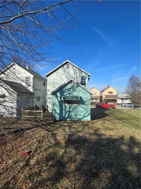 1131 Hamilton Ave, Farrell, PA 16121 - photo 4