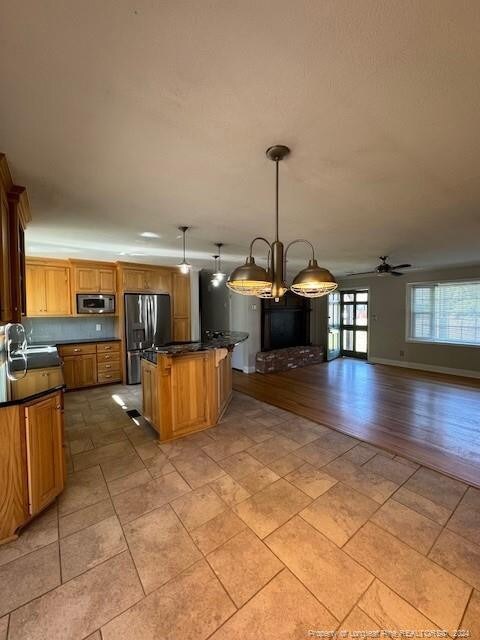 1401 Habersham Dr, Fayetteville, NC 28304 - photo 2
