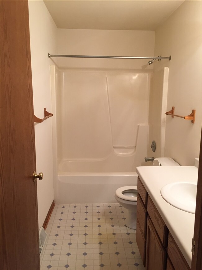 1133 Union Rd, Oregon, WI 53575 - photo 7