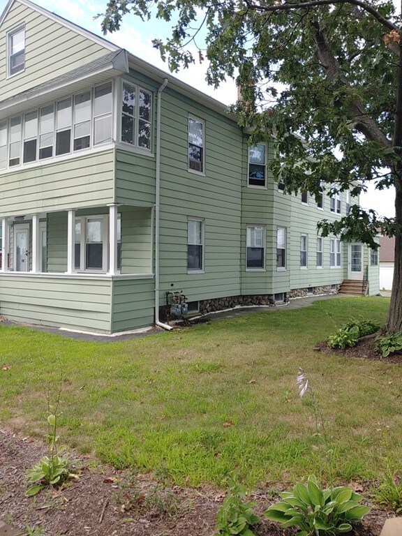 51 Fales St unit 1, Worcester, MA 01606 - photo 4