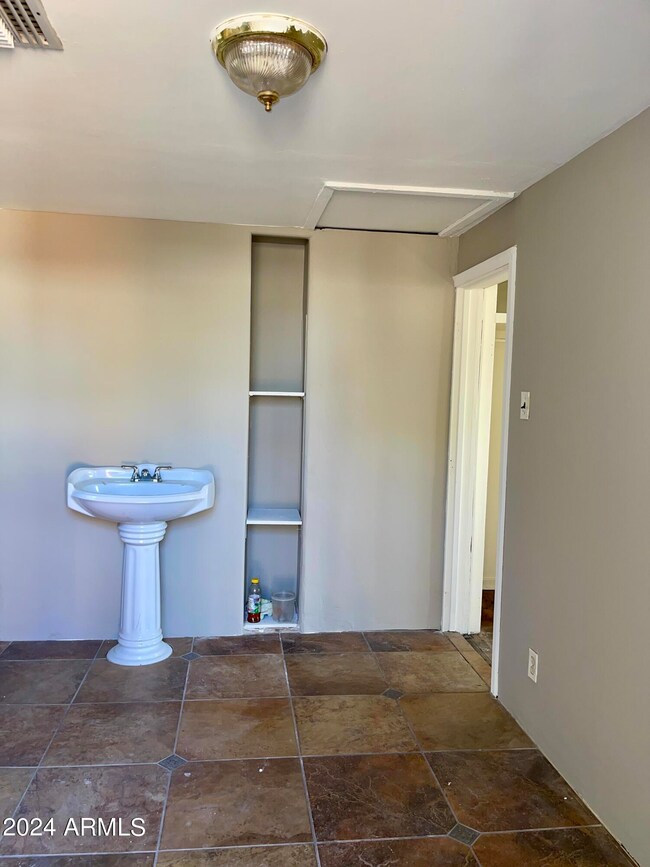 1552 E 11th St, Douglas, AZ 85607 - photo 7