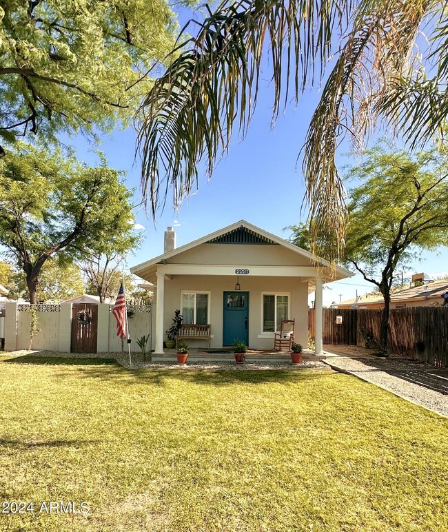 2221 E Yale St, Phoenix, AZ 85006 - photo 2