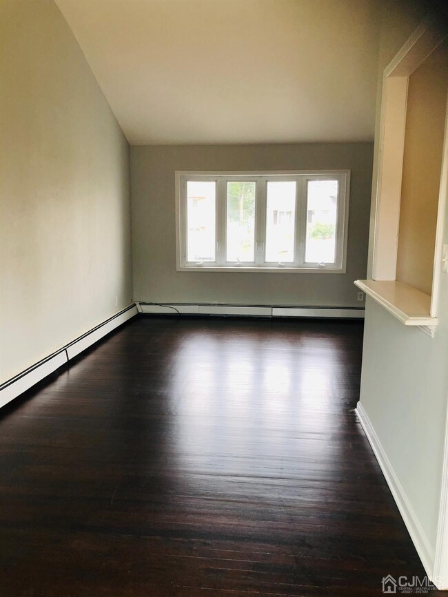 71 Jackson Ave, Carteret, NJ 07008 - photo 5