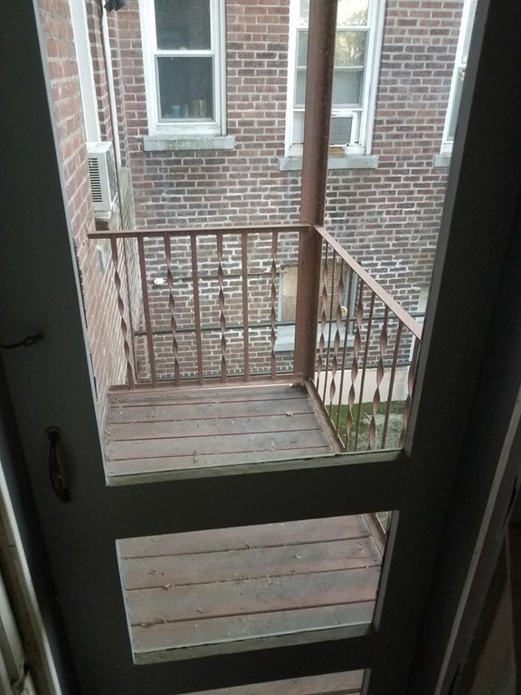 57 Manchester Rd unit 1, Brookline, MA 02446 - photo 7