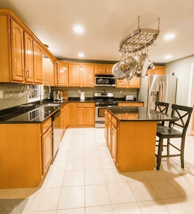 17 Maple St, Taunton, MA 02780 - photo 3