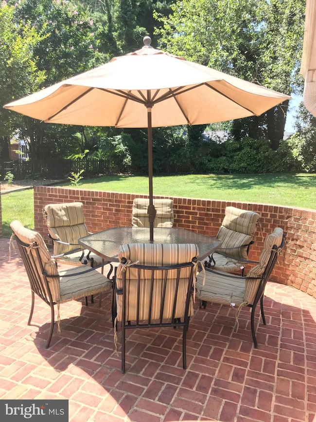 10707 Ames St, Fairfax, VA 22032 - photo 6