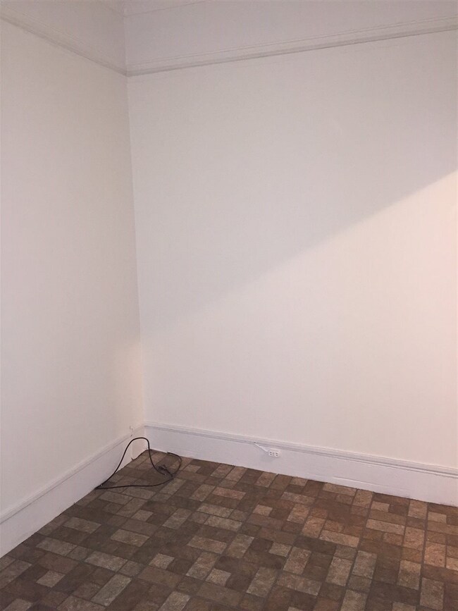 151 Lincoln St, Jersey City, NJ 07307 - photo 5