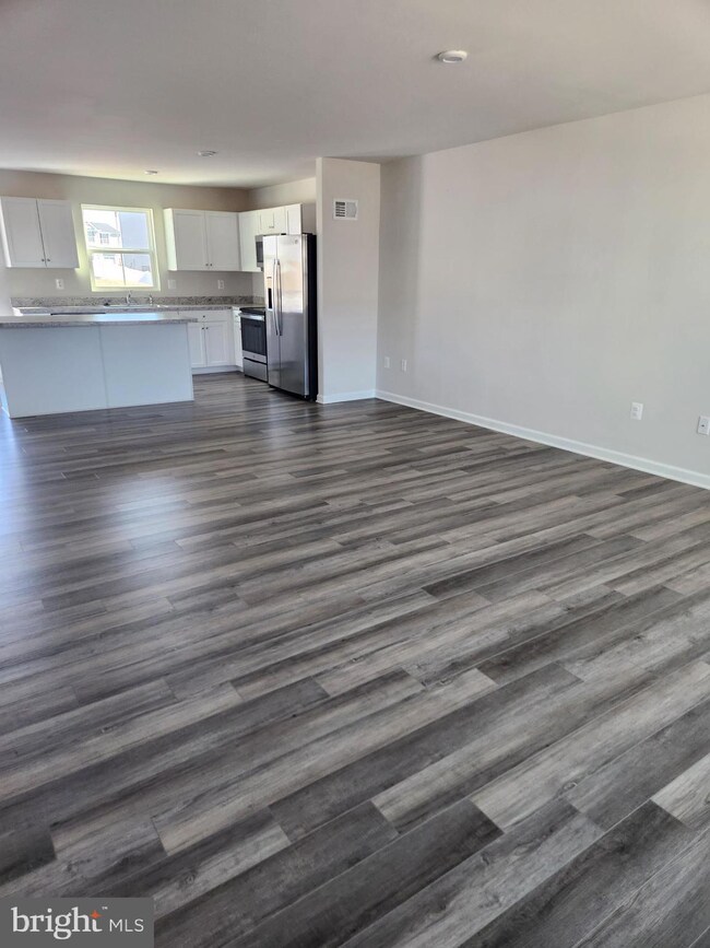 336 Sanctuary Dr, Hedgesville, WV 25427 - photo 2