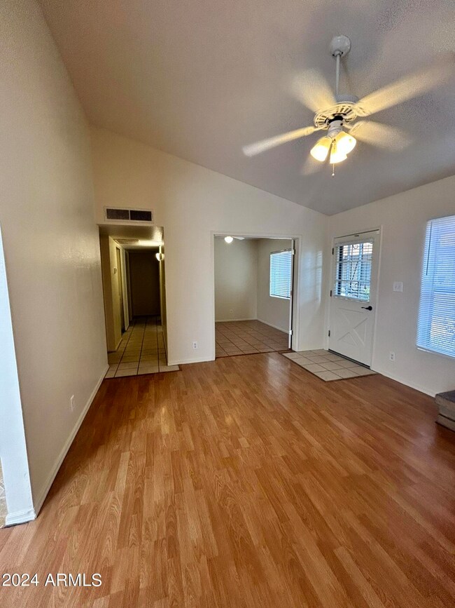 6421 S Stanley Place unit D, Tempe, AZ 85283 - photo 5