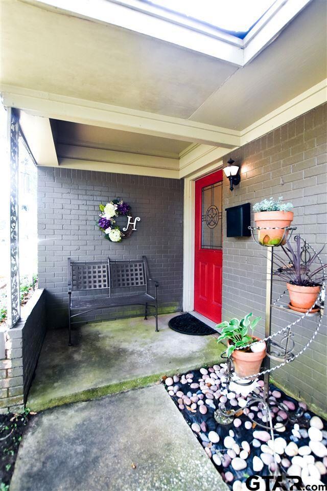 211 211 Alpine Dr, Tyler, TX 75701 - photo 3