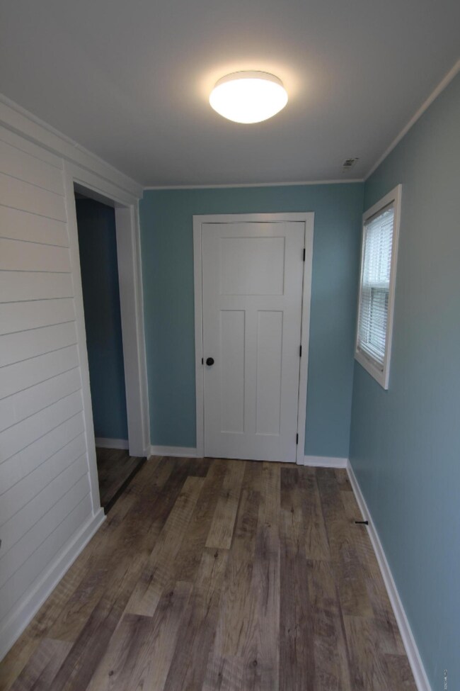 1217 Ridgeway St NE, Grand Rapids, MI 49505 - photo 5