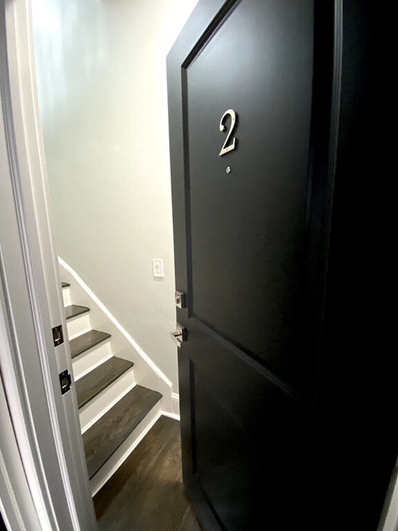 211 Green St unit 2, Cambridge, MA 02139 - photo 3